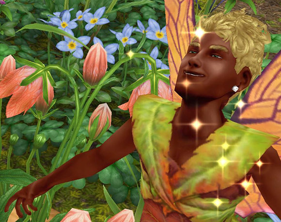 魔法の羽で、全身を輝かせながら恍惚とする妖精姿の男性シム（The Sims フリープレイ）